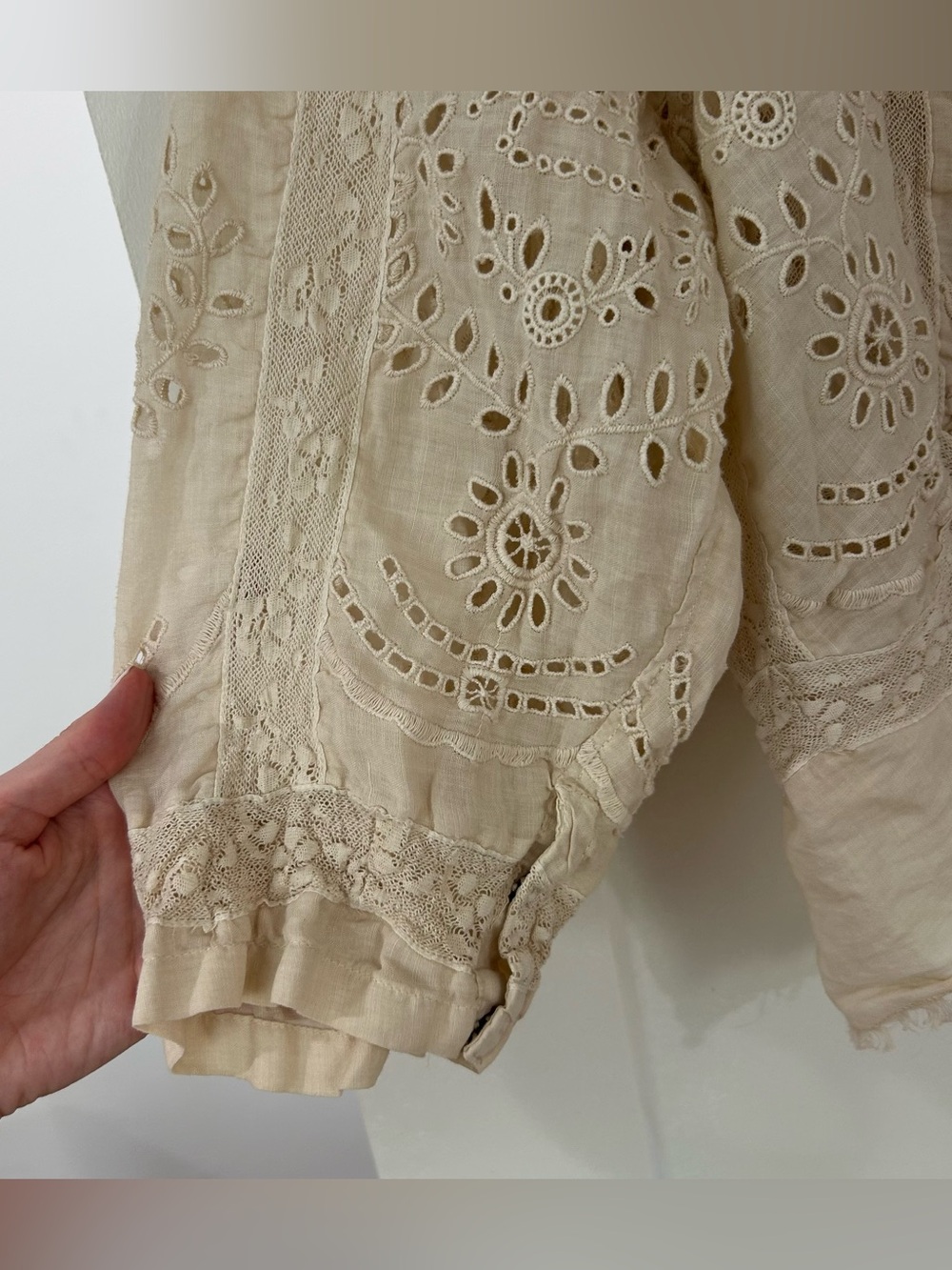 NWT New Magnolia Pearl Eyelet Rafaella Top in Moonlight One Size - Picture 4 of 14